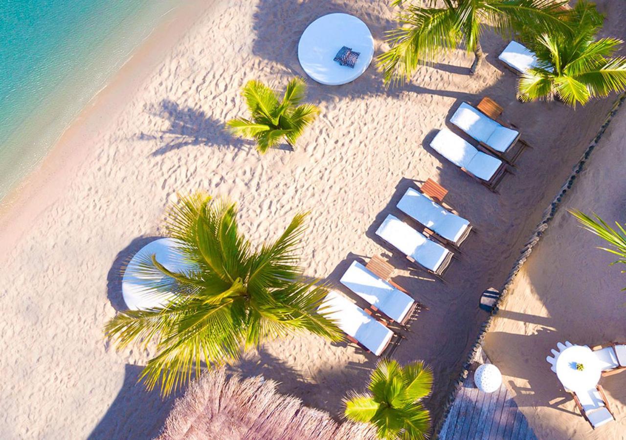 Dpny Beach Hotel & Spa Ilhabela Exterior foto Aerial view of the beach at the resort