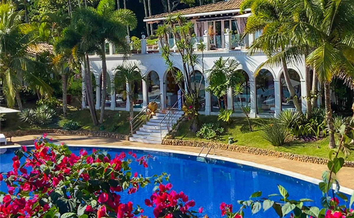 Dpny Beach Hotel & Spa Ilhabela Exterior foto The hotel's main building