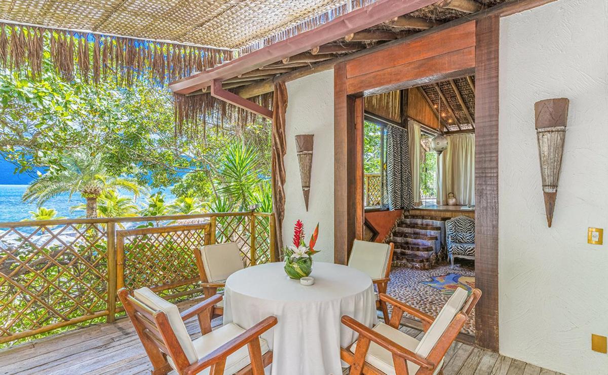 Dpny Beach Hotel & Spa Ilhabela Exterior foto A villa at the resort